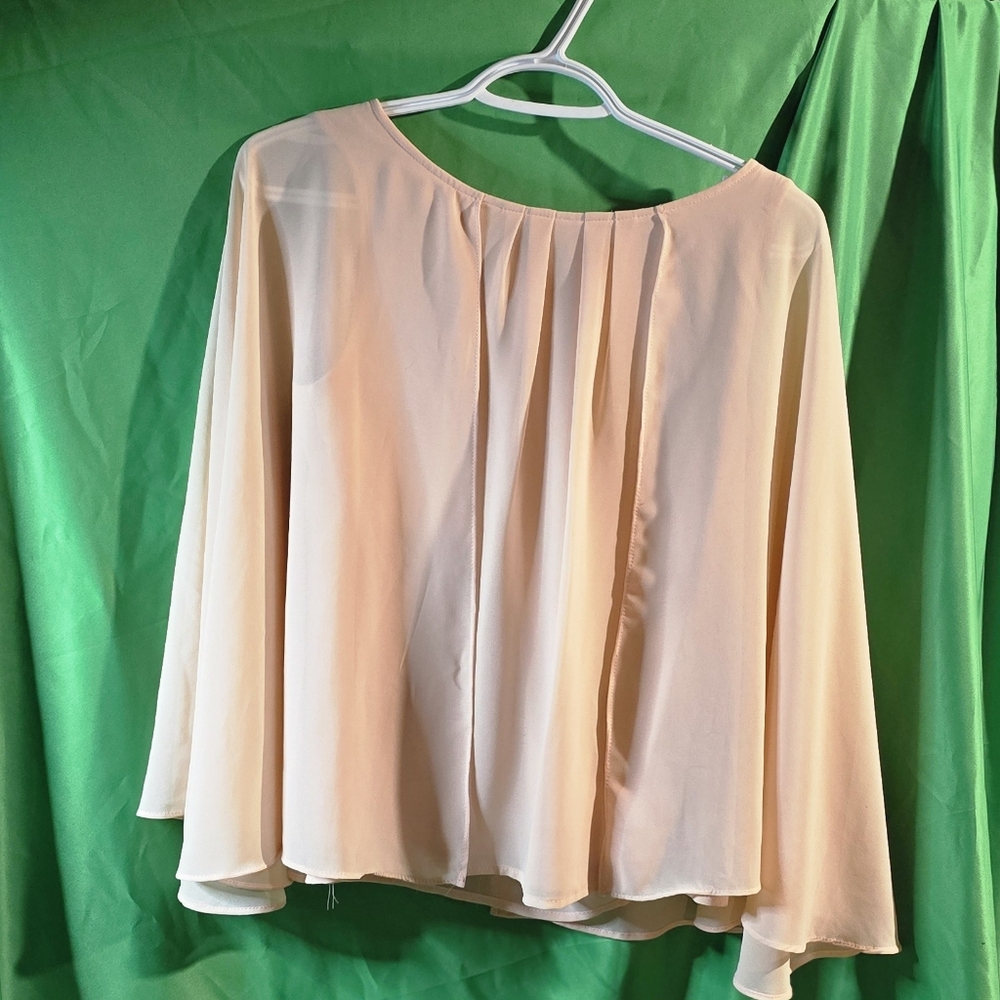 Suzy Shier Elegant Cream Pink Blouse